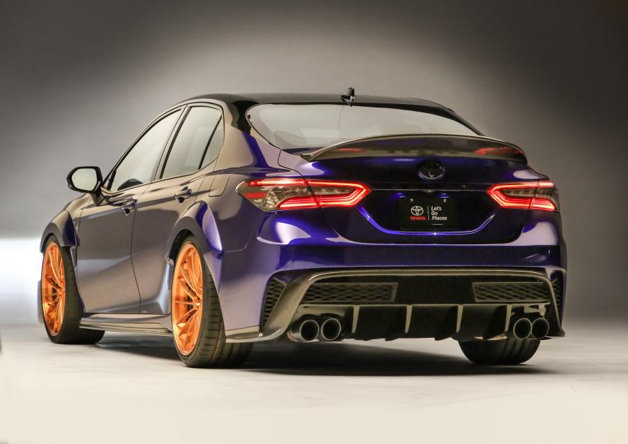  Toyota Camry by Rutledge Wood 2017 года  (фото 5 из 9)